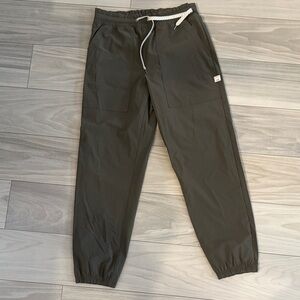 Vuori unlined joggers size XS